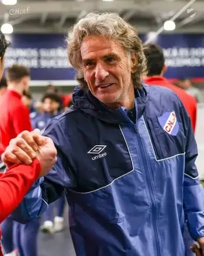 Daniel Carreño llegando a los Céspedes