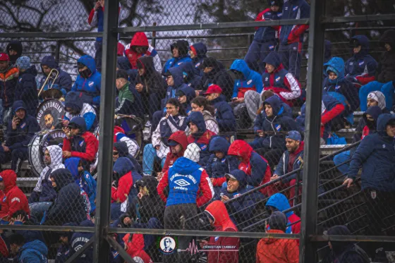 Nacional vs Wanderers - Hinchada — fotografía de Christian Cumbay