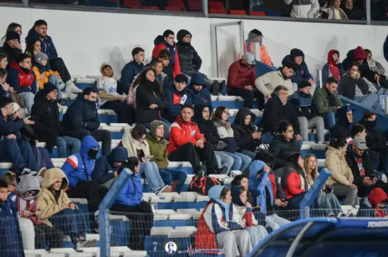 Buscate - Nacional vs. Albion — fotografía de Marcos Arraspide