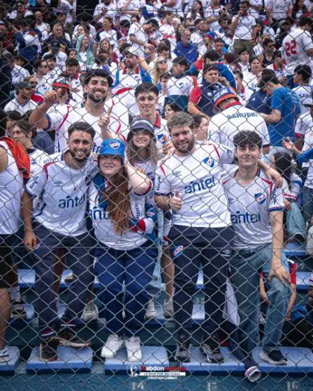 Nacional vs Peñarol — Hinchada — fotografía de La Abdón