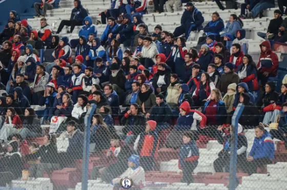 Buscate - Nacional vs. Albion — fotografía de Marcos Arraspide