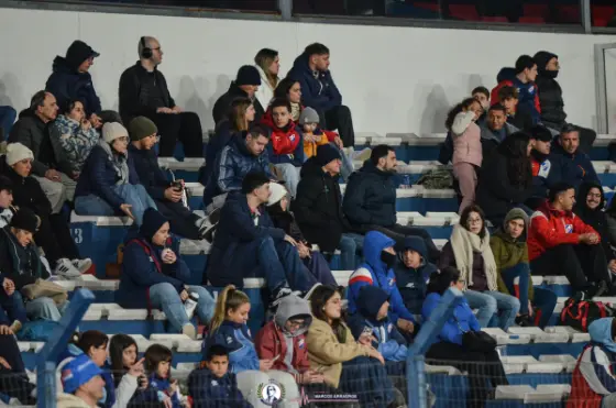 Buscate - Nacional vs. Albion — fotografía de Marcos Arraspide