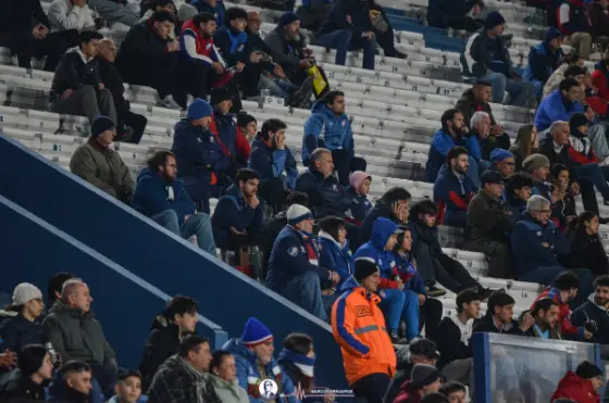 Buscate - Nacional vs. Albion — fotografía de Marcos Arraspide