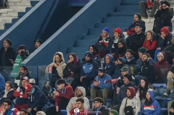 Buscate - Nacional vs. Albion — fotografía de Marcos Arraspide
