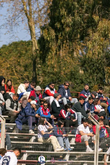 Progreso vs Nacional — Hinchada — fotografía de Felipe Nin