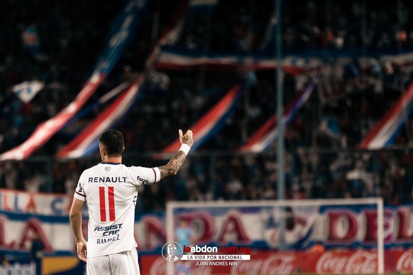 Imagen principal de Con la vuelta del Capitán
